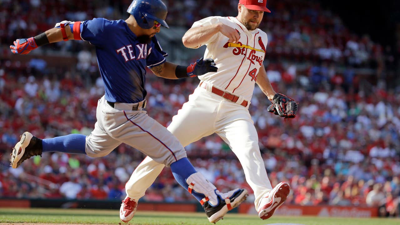 Bullpen can't hold late lead as Cardinals lose 4-3